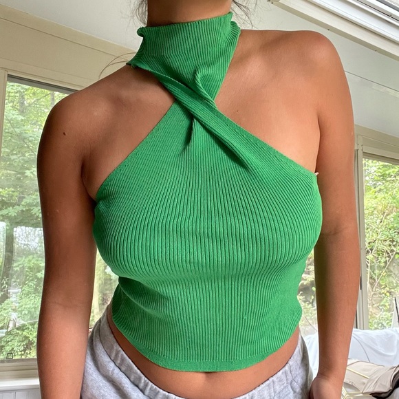 Gina Tricot (Brand only found in Europe) - Picture 1 of 3